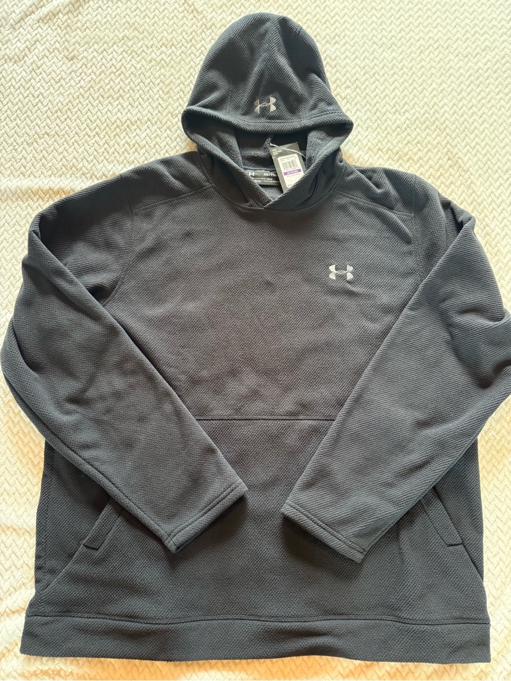 NWT Men’s Under Armour Sweatshirt